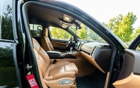 Porsche Cayenne III, 2017 год, 4 990 000 рублей, 28 фотография