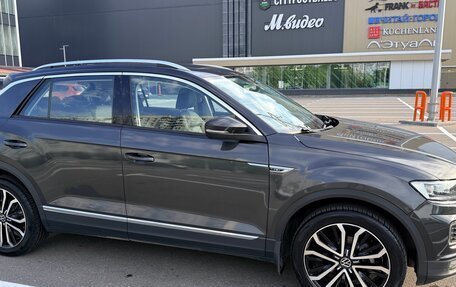 Volkswagen T-Roc I, 2021 год, 2 690 000 рублей, 4 фотография