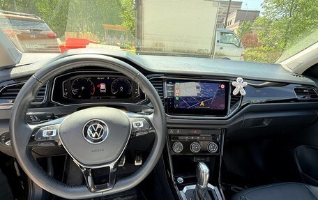 Volkswagen T-Roc I, 2021 год, 2 690 000 рублей, 14 фотография