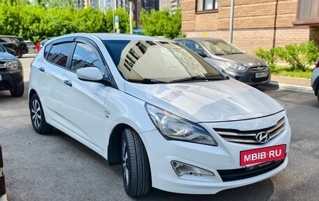 Hyundai Solaris II рестайлинг, 2015 год, 785 000 рублей, 3 фотография