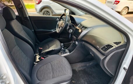 Hyundai Solaris II рестайлинг, 2015 год, 785 000 рублей, 14 фотография
