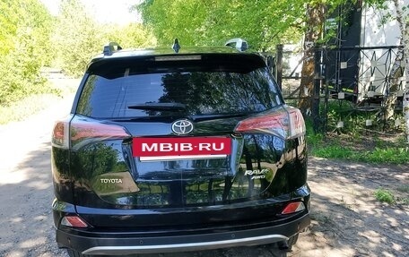 Toyota RAV4, 2019 год, 3 150 000 рублей, 4 фотография