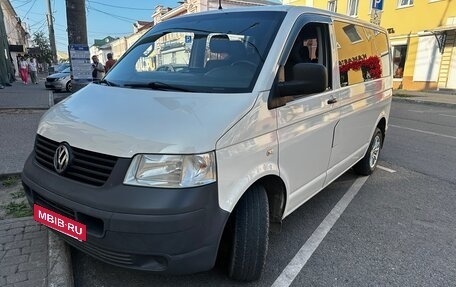 Volkswagen Caravelle T5, 2009 год, 1 450 000 рублей, 3 фотография