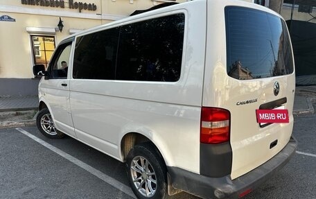 Volkswagen Caravelle T5, 2009 год, 1 450 000 рублей, 4 фотография