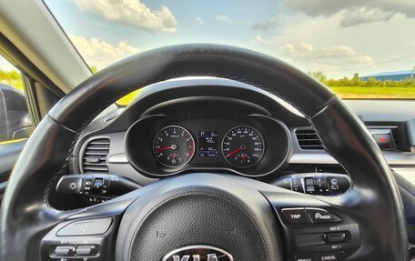 KIA Rio IV, 2018 год, 1 615 000 рублей, 28 фотография