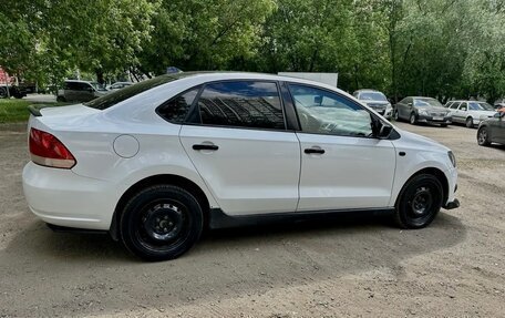 Volkswagen Polo VI (EU Market), 2013 год, 630 000 рублей, 3 фотография