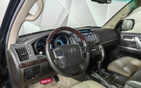 Toyota Land Cruiser 200, 2011 год, 3 595 000 рублей, 19 фотография