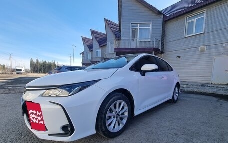 Toyota Corolla, 2021 год, 1 840 000 рублей, 2 фотография