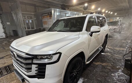 Toyota Land Cruiser, 2022 год, 13 500 000 рублей, 1 фотография