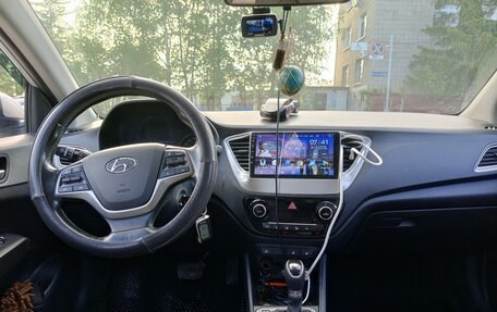 Hyundai Solaris II рестайлинг, 2019 год, 1 470 000 рублей, 10 фотография