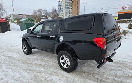 Mitsubishi L200 IV рестайлинг, 2011 год, 1 950 000 рублей, 3 фотография