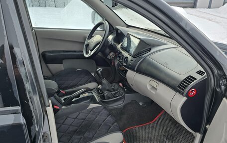 Mitsubishi L200 IV рестайлинг, 2011 год, 1 950 000 рублей, 6 фотография