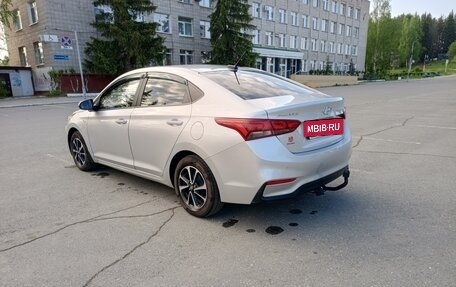 Hyundai Solaris II рестайлинг, 2019 год, 1 470 000 рублей, 8 фотография