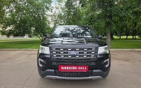 Ford Explorer VI, 2017 год, 2 200 000 рублей, 2 фотография