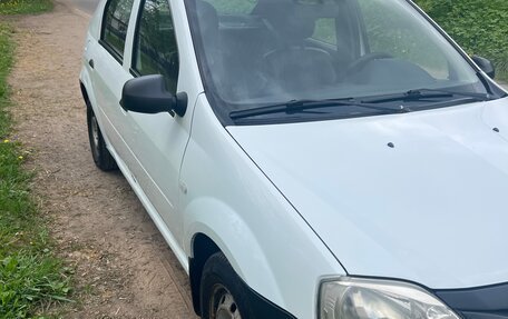 Renault Logan I, 2014 год, 370 000 рублей, 2 фотография