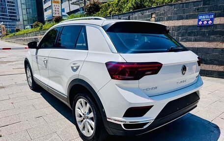 Volkswagen T-Roc I, 2021 год, 1 350 000 рублей, 8 фотография
