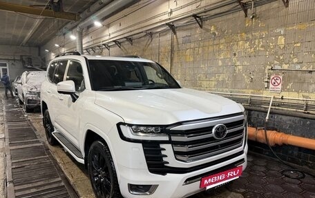 Toyota Land Cruiser, 2022 год, 13 500 000 рублей, 2 фотография