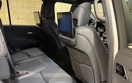 Toyota Land Cruiser, 2022 год, 13 500 000 рублей, 11 фотография