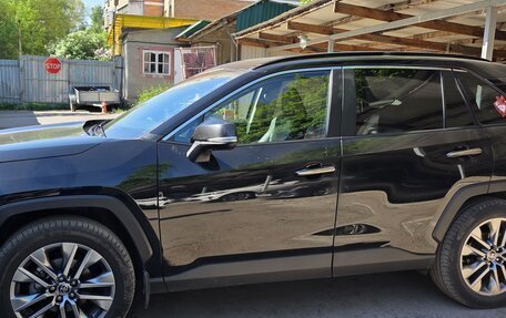 Toyota RAV4, 2020 год, 3 300 000 рублей, 3 фотография