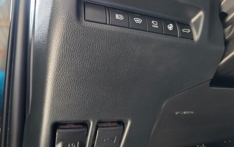 Toyota RAV4, 2020 год, 3 300 000 рублей, 25 фотография