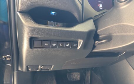 Toyota RAV4, 2020 год, 3 300 000 рублей, 21 фотография