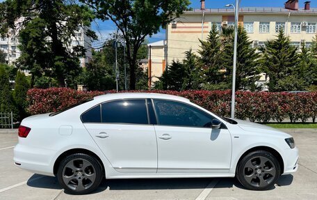 Volkswagen Jetta VI, 2018 год, 1 550 000 рублей, 2 фотография