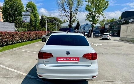 Volkswagen Jetta VI, 2018 год, 1 550 000 рублей, 4 фотография