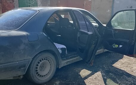 Mercedes-Benz E-Класс, 1997 год, 150 000 рублей, 2 фотография