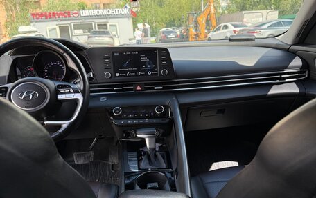 Hyundai Elantra, 2020 год, 1 800 000 рублей, 6 фотография