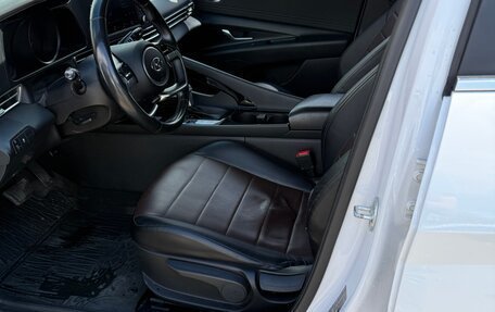 Hyundai Elantra, 2020 год, 1 800 000 рублей, 8 фотография
