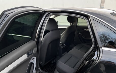 Audi A4, 2013 год, 1 500 000 рублей, 10 фотография