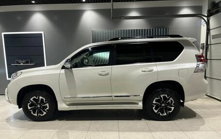 Toyota Land Cruiser Prado 150 рестайлинг 2, 2011 год, 3 590 000 рублей, 8 фотография