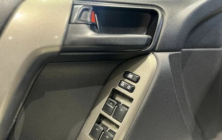 Toyota Land Cruiser Prado 150 рестайлинг 2, 2011 год, 3 590 000 рублей, 19 фотография