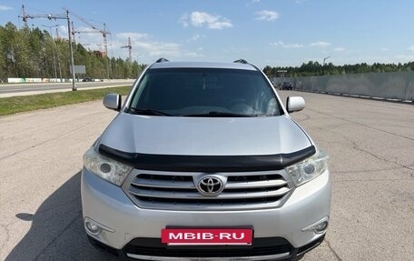 Toyota Highlander III, 2012 год, 1 782 000 рублей, 3 фотография