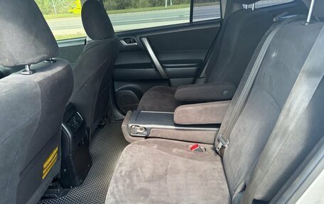 Toyota Highlander III, 2012 год, 1 782 000 рублей, 7 фотография