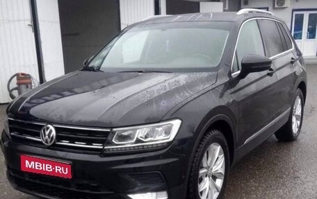 Volkswagen Tiguan II, 2017 год, 2 650 000 рублей, 1 фотография