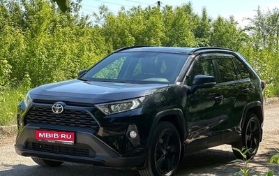 Toyota RAV4, 2021 год, 3 350 000 рублей, 1 фотография