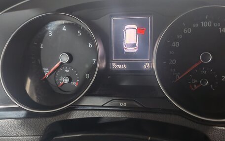 Volkswagen Passat B8 рестайлинг, 2016 год, 1 530 000 рублей, 10 фотография
