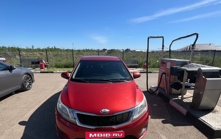 KIA Rio III рестайлинг, 2013 год, 835 000 рублей, 2 фотография