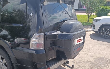 Mitsubishi Pajero IV, 2015 год, 3 500 000 рублей, 4 фотография