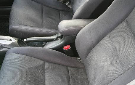 Honda Insight II рестайлинг, 2012 год, 1 080 000 рублей, 12 фотография