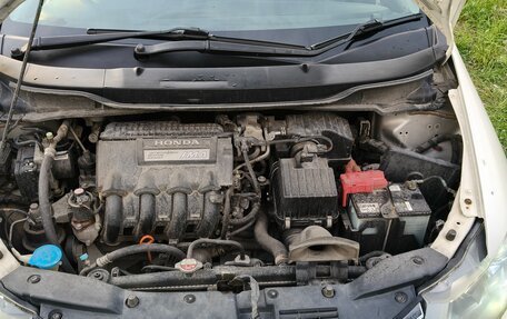 Honda Insight II рестайлинг, 2012 год, 1 080 000 рублей, 16 фотография