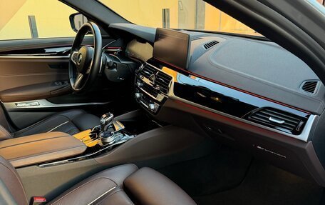 BMW 5 серия, 2022 год, 5 490 000 рублей, 13 фотография