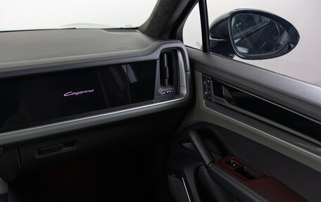 Porsche Cayenne III, 2024 год, 23 990 000 рублей, 19 фотография