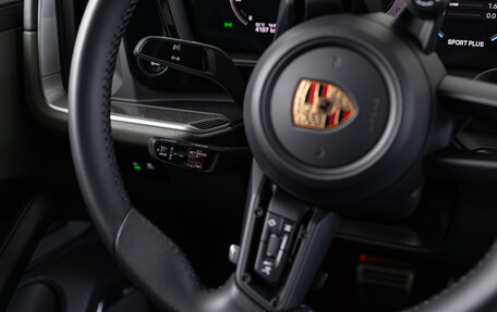 Porsche Cayenne III, 2024 год, 23 990 000 рублей, 15 фотография