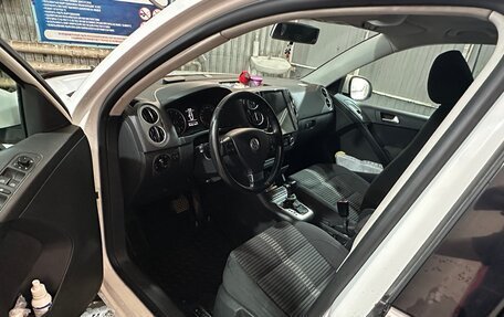 Volkswagen Tiguan I, 2010 год, 1 200 000 рублей, 2 фотография