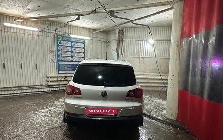 Volkswagen Tiguan I, 2010 год, 1 200 000 рублей, 5 фотография