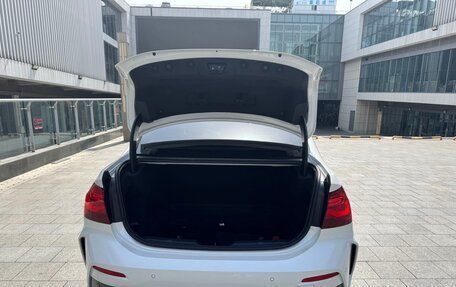 BMW 1 серия, 2023 год, 2 300 000 рублей, 13 фотография