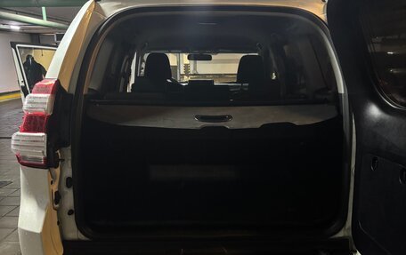 Toyota Land Cruiser Prado 150 рестайлинг 2, 2015 год, 3 250 000 рублей, 15 фотография