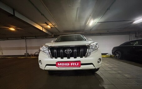 Toyota Land Cruiser Prado 150 рестайлинг 2, 2015 год, 3 250 000 рублей, 4 фотография